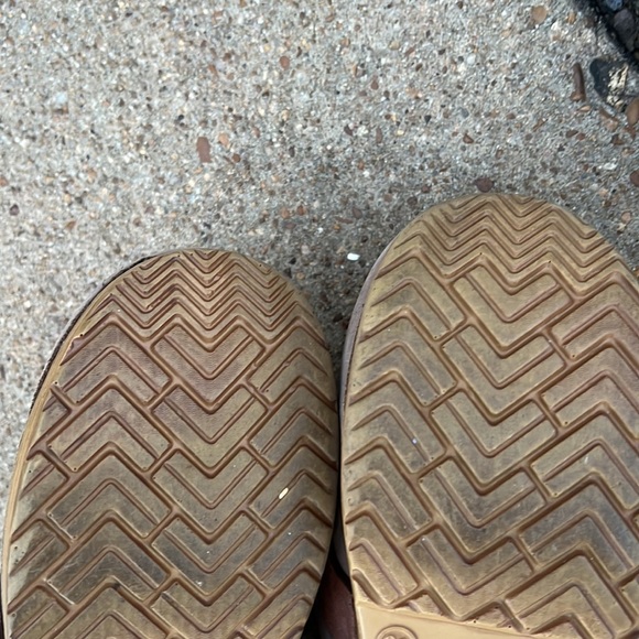 Dansko Pavan Taupe Milled Nubuck
Visit Women's Clogs size 39/ 8.5-9 - Picture 8 of 9